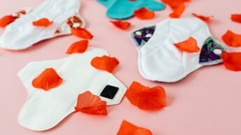 Erken Adet Olmak Normal Mi Neyin Belirtisi ve Tedavisi